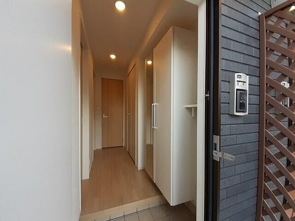 クレイン・ヒル Bの物件内観写真